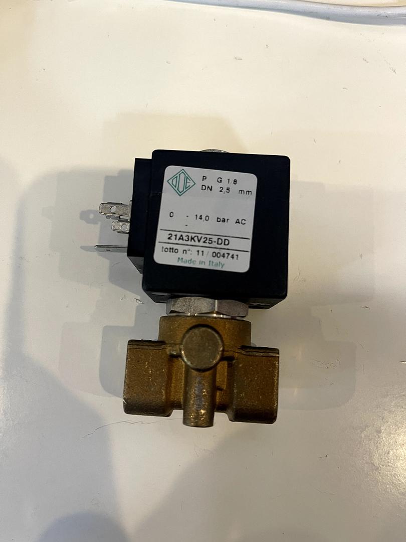 2-Way Solenoid Valve, 1/8NPT, 230VAC, L053