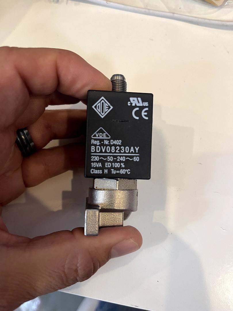 La Marzocco 3-Way, 240VAC, 90 deg., solenoid valve, w/ 0.8 giclear – OEM Part B.3.004